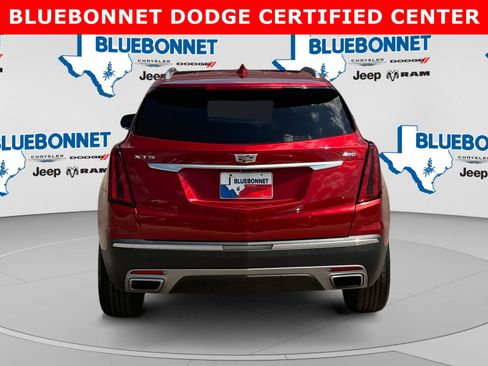 Used 2021 Cadillac XT5 Premium Luxury FWD image 6
