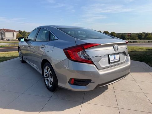 Used 2018 Honda Civic LX image 7