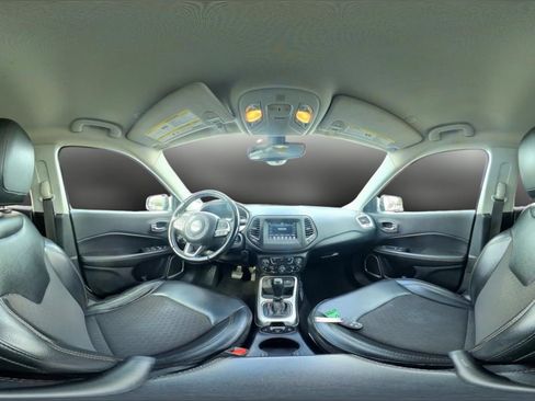 Used 2020 Jeep Compass Latitude image 35