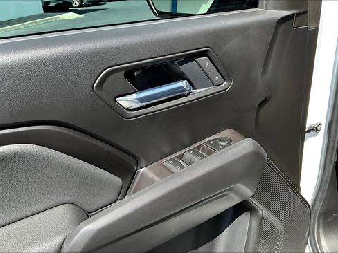 Certified 2025 Chevrolet Colorado LT image 19