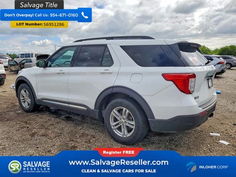 Used 2020 Ford Explorer XLT w/ Comfort Package AWD/4WD image 3
