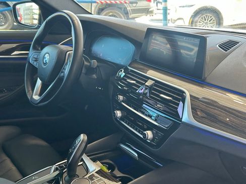 Used 2020 BMW 530i w/ Convenience Package RWD image 27
