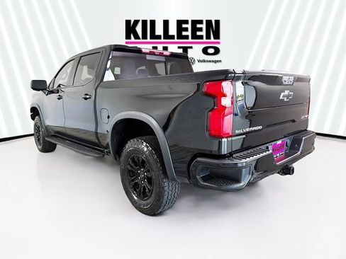 Used 2023 Chevrolet Silverado 1500 ZR2 w/ Technology Package AWD/4WD image 5