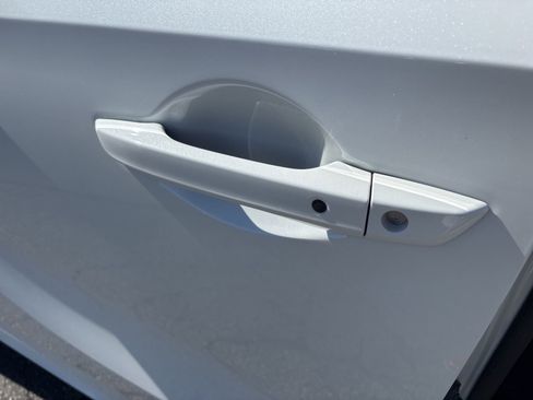 Certified 2025 Honda Odyssey Touring image 12