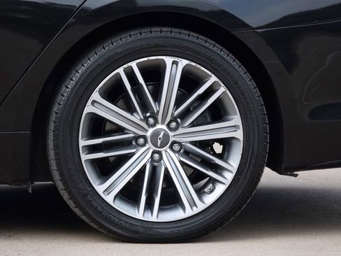 Used 2018 Genesis G80 3.8 image 40