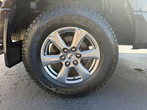 Used 2019 Ford F150 XLT w/ Equipment Group 302A Luxury AWD/4WD image 26