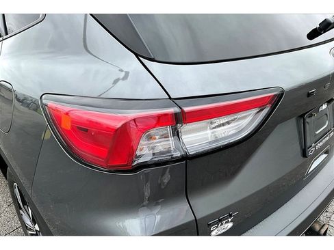 Used 2022 Ford Escape SEL w/ SEL Stealth AWD Package image 30