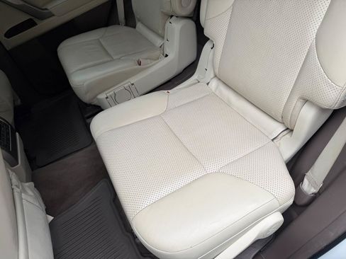 Used 2017 Lexus GX 460 Luxury w/ Preferred Accessory Package AWD/4WD image 40