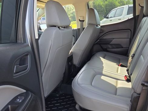 Used 2020 Chevrolet Colorado W/T AWD/4WD image 7