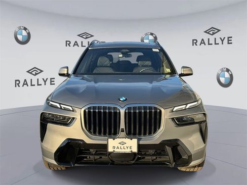 Certified 2024 BMW X7 xDrive40i w/ M Sport Package image 2