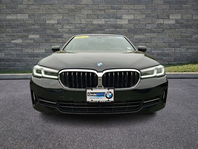 Used 2023 BMW 530i xDrive w/ Convenience Package AWD/4WD image 2