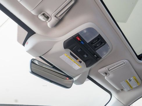 Used 2023 Subaru Crosstrek 2.5i Sport image 14