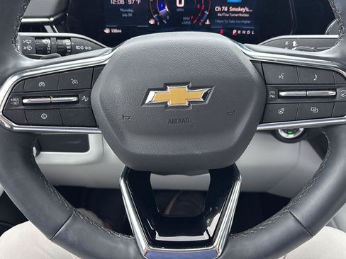 Used 2025 Chevrolet Tahoe Premier RWD image 20