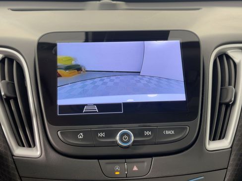 Used 2025 Chevrolet Malibu LT image 23