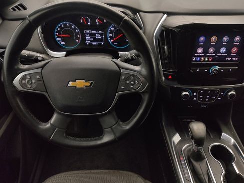 Used 2023 Chevrolet Traverse LT image 22
