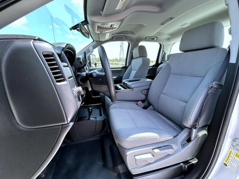Used 2017 Chevrolet Silverado 1500 W/T AWD/4WD image 10