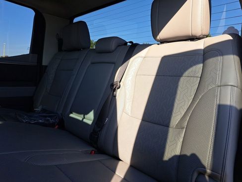 Used 2024 Toyota Tundra Limited image 8