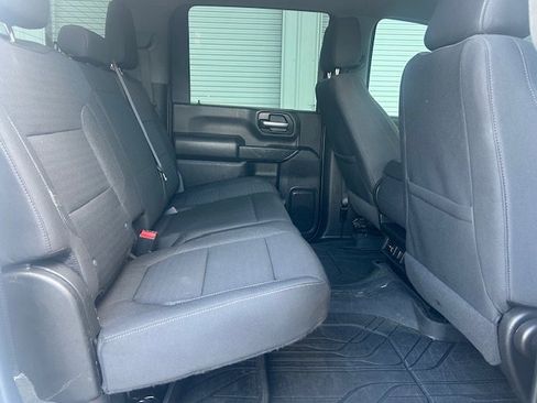 Used 2022 Chevrolet Silverado 2500 LT w/ Convenience Package image 10