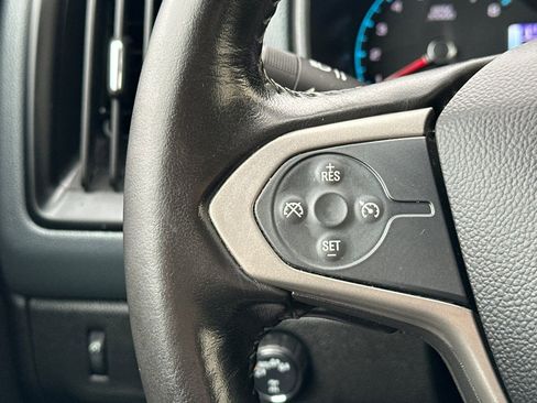 Certified 2018 Chevrolet Colorado Z71 w/ Z71 Midnight Edition image 29