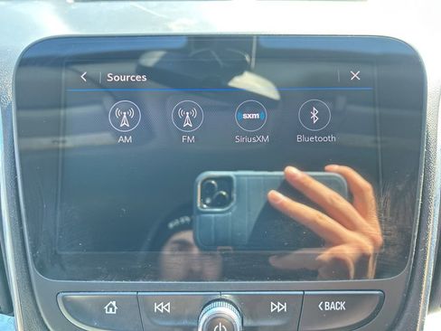 Used 2020 Chevrolet Malibu LT image 25