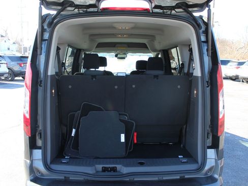 Used 2023 Ford Transit Connect XLT image 20