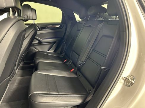 Certified 2023 Porsche Cayenne Coupe AWD/4WD image 27