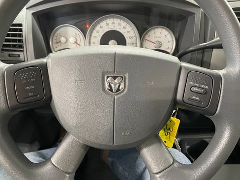 Used 2006 Dodge Dakota SLT image 28