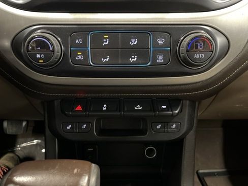 Used 2018 GMC Canyon SLT w/ Trailering Package image 19