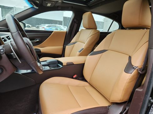 Used 2020 Lexus ES 350 w/ Premium Package image 10