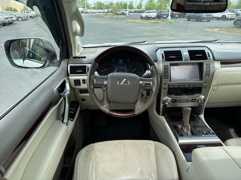 Used 2017 Lexus GX 460 Premium AWD/4WD image 15
