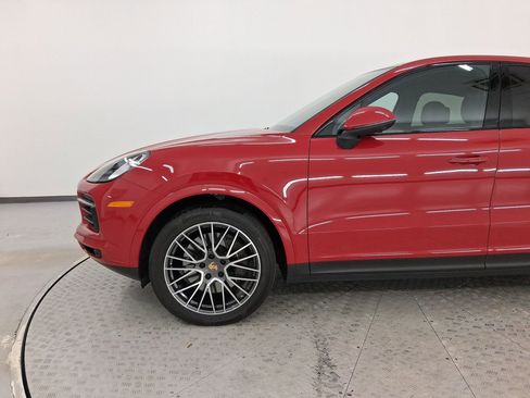 Certified 2023 Porsche Cayenne Coupe image 23