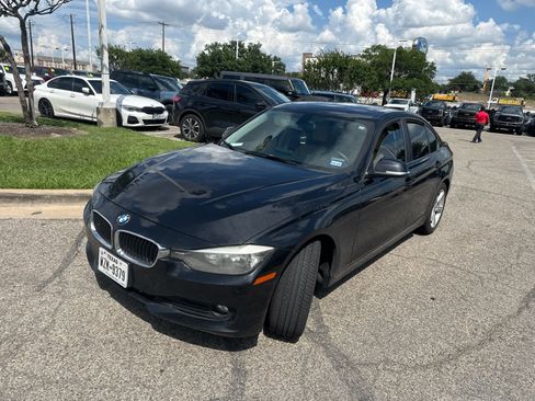 Used 2015 BMW 320i Sedan RWD image 2