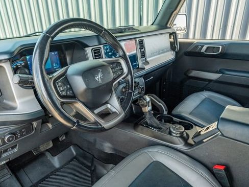 Used 2022 Ford Bronco Outer Banks image 23