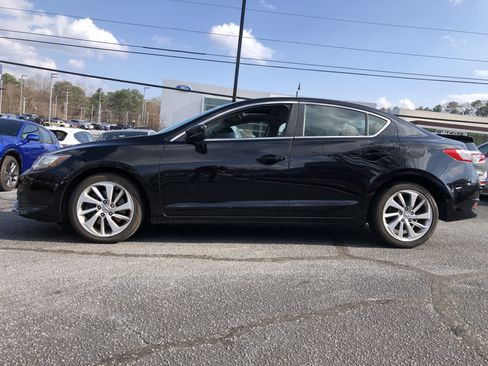 Used 2016 Acura ILX image 2