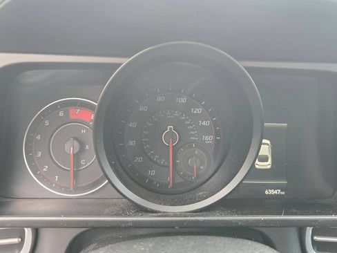 Used 2021 Hyundai Elantra SE FWD image 19