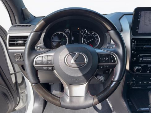 Used 2023 Lexus GX 460 Luxury w/ Accessory Package AWD/4WD image 10