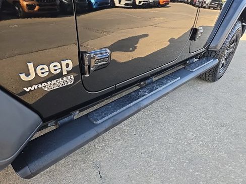 Used 2021 Jeep Wrangler Unlimited Sport AWD/4WD image 19