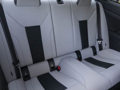 Used 2026 BMW M4 Competition RWD image 35