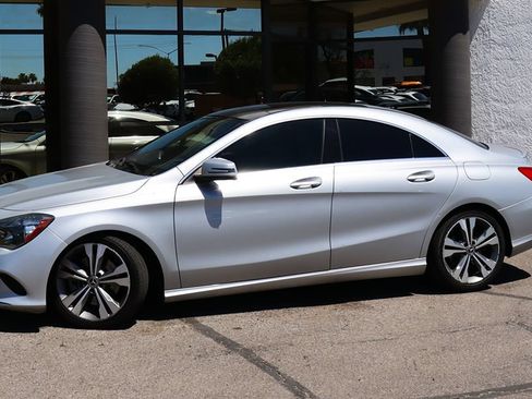 Used 2018 Mercedes-Benz CLA 250 image 4