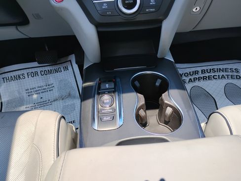 Used 2017 Acura MDX SH-AWD w/ Advance Package image 23