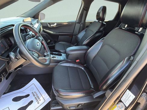 Used 2025 Ford Escape ST-Line image 19