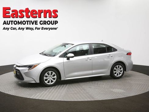 Used 2024 Toyota Corolla LE image 56