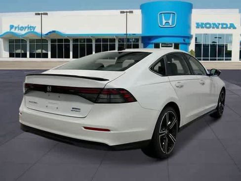 Used 2025 Honda Accord Sport image 7