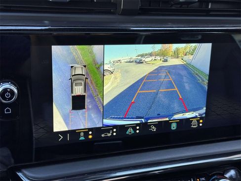 Used 2023 GMC Sierra 1500 AT4X image 4