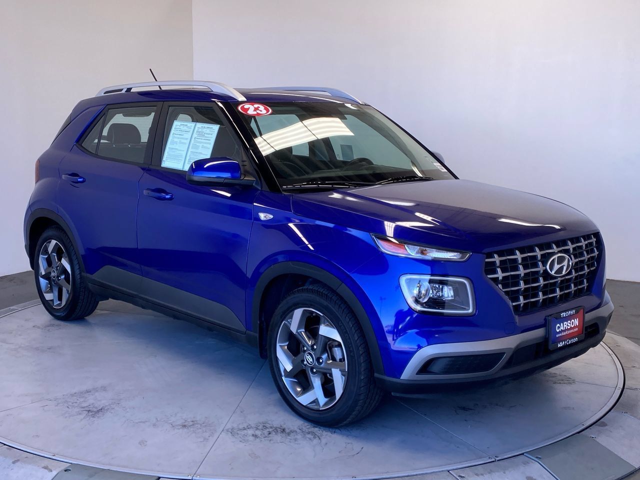 Used 2023 Hyundai Venue Limited FWD image 7