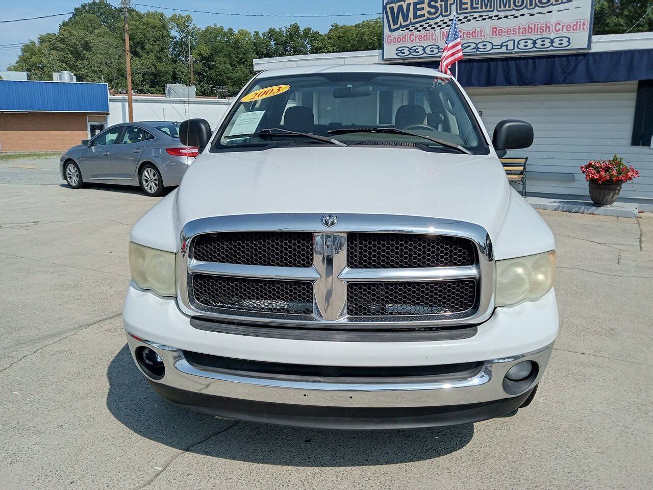 Used 2003 Dodge Ram 1500 Truck SLT AWD/4WD image 2