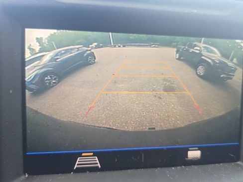 Used 2022 Chevrolet Silverado 1500 Custom image 18