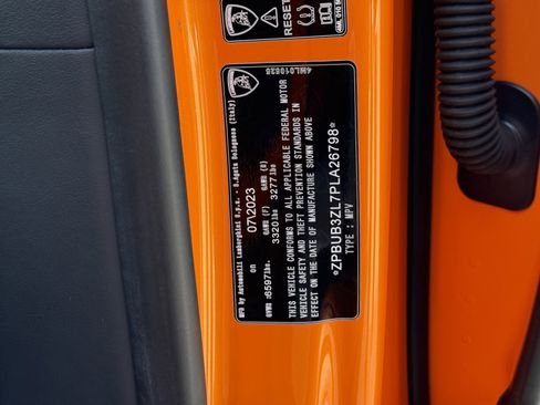 Used 2023 Lamborghini Urus S image 29