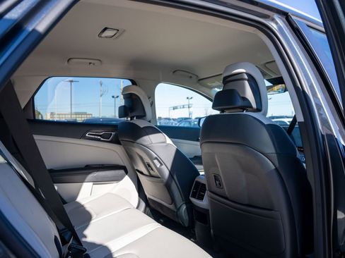 Used 2024 Kia Sportage EX image 13