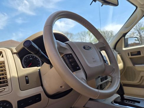Used 2012 Ford Escape XLT image 20